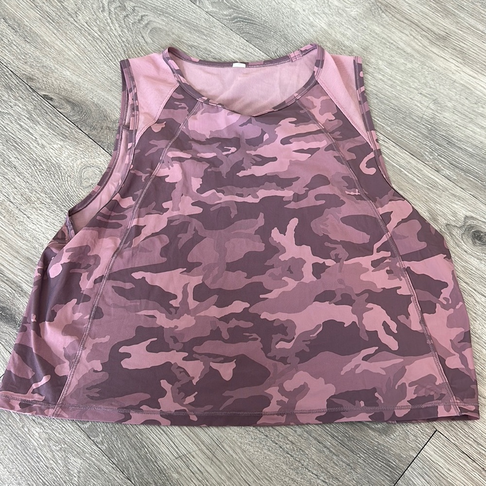 Lululemon Camo Cropped Sculpt Tank